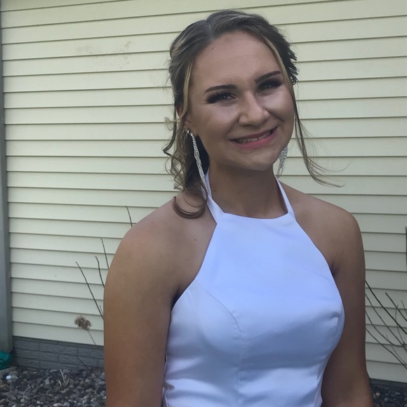 Meet your Posher, Emma - Picture 1 of 1